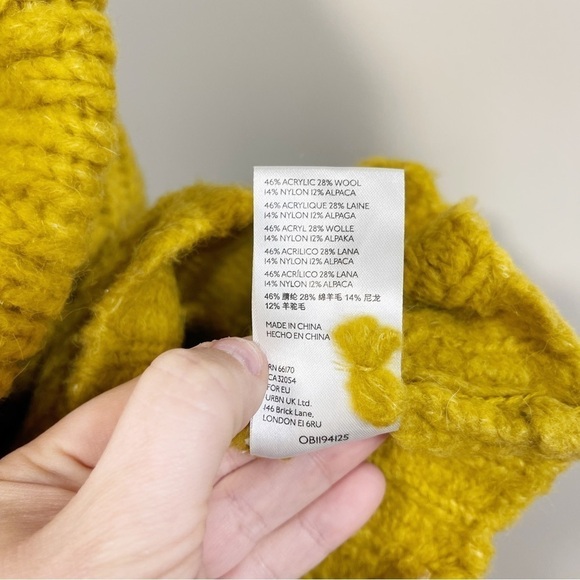 Pilcro ANTHRO Mustard Cowl Neck Long Sleeve Alpaca Wool Blend Yarn Sweater SMALL - Picture 9 of 10